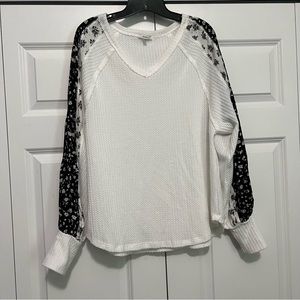 JODIFL Long Sleeve Blouse Size Small